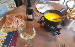 Menu diététique protéiné. Préparation 100% local et 100% naturel. 